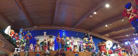 Bronner's CHRISTmas Wonderland